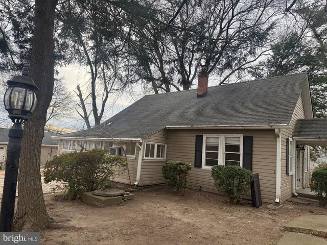 491 N LATHAM ST N, Alexandria, VA 22304