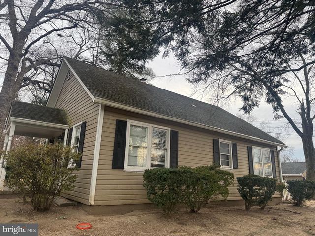 491 N LATHAM ST N, Alexandria, VA 22304