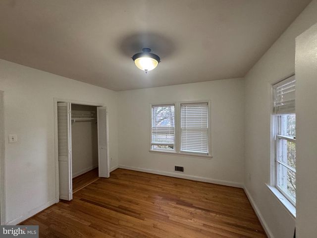 491 N LATHAM ST N, Alexandria, VA 22304