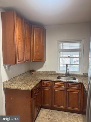 491 N LATHAM ST N, Alexandria, VA 22304