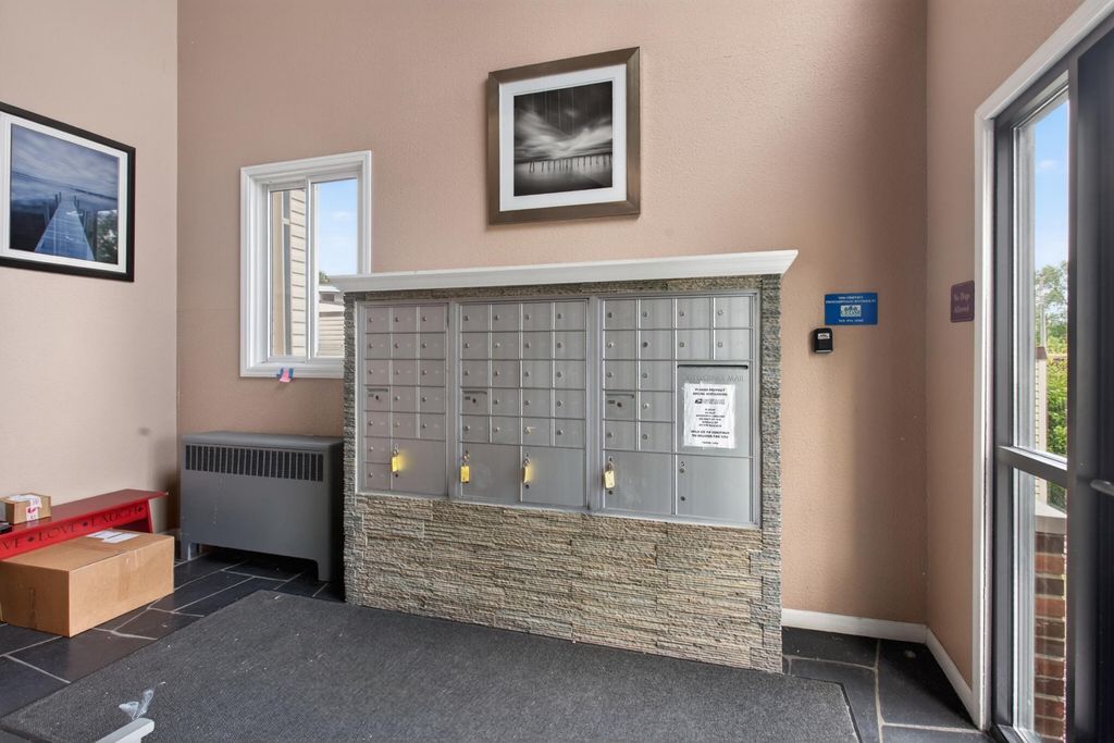 10720 Rockford Road 205, Plymouth, MN 55442 — photo 3