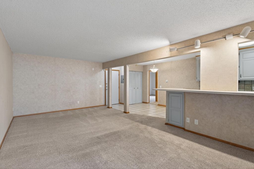 10720 Rockford Road 205, Plymouth, MN 55442 — photo 4