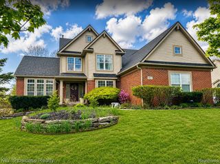 5457 Shelton Drive, Commerce Twp, MI 48382