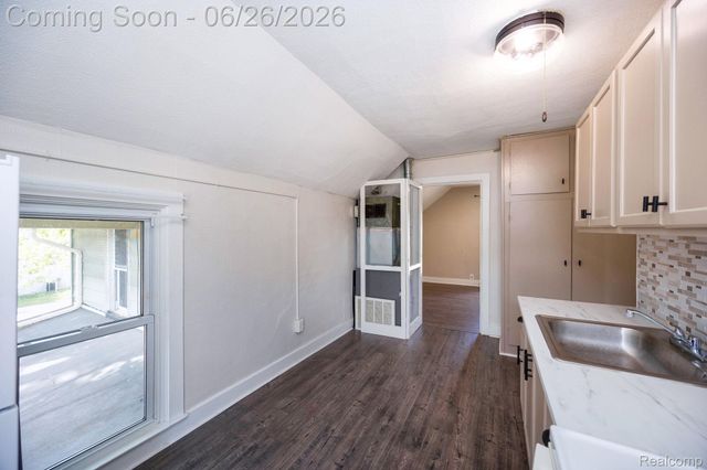 250 1st Street, Milan, MI 48160