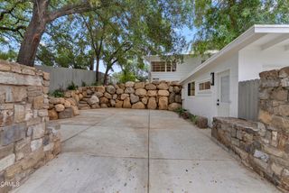 701 W Lomita Avenue, Ojai, CA 93023