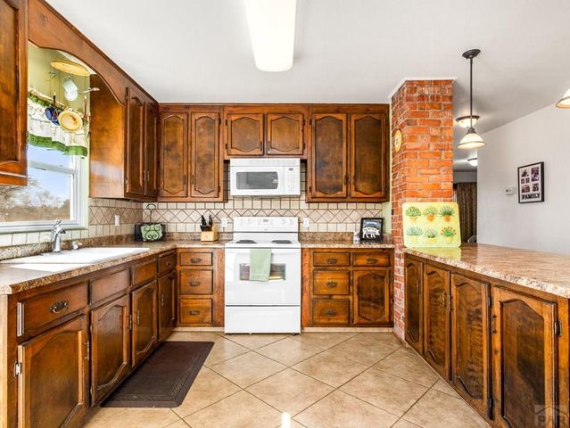 1040 28th Lane, Pueblo, CO 81006