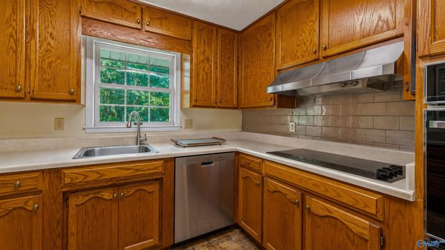 7101 Jones Valley Drive, Huntsville, AL 35802