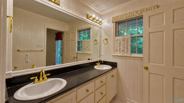 7101 Jones Valley Drive, Huntsville, AL 35802
