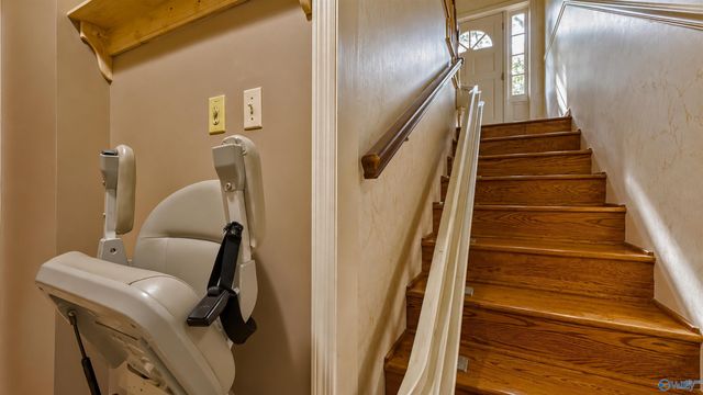 7101 Jones Valley Drive, Huntsville, AL 35802