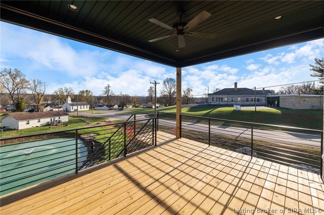 728 Lillian Way, Jeffersonville, IN 47130