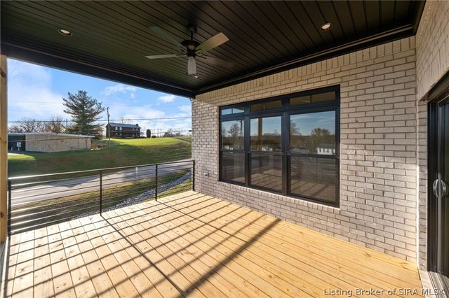 728 Lillian Way, Jeffersonville, IN 47130