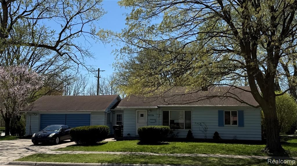 17009 Arlington Avenue, Allen Park, MI 48101