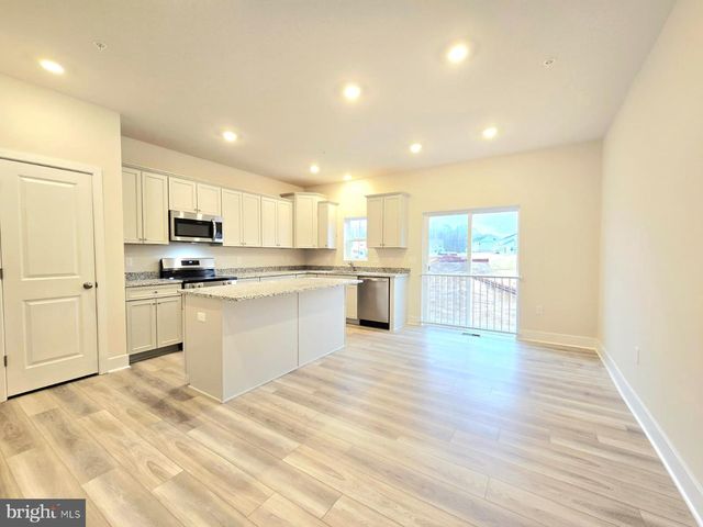 5516 ABERDEEN PL, White Plains, MD 20695