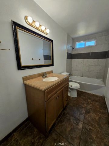 853 Douglas Court, Hemet, CA 92543