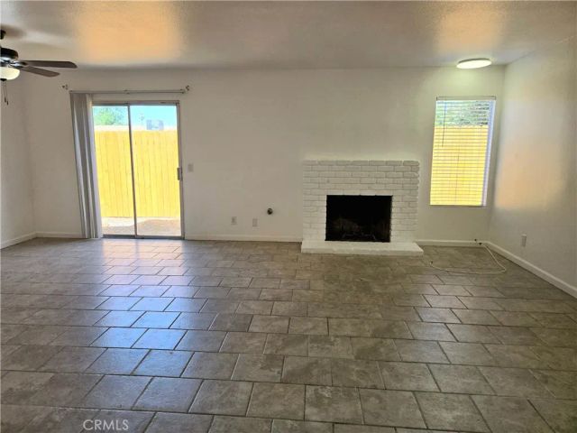 853 Douglas Court, Hemet, CA 92543