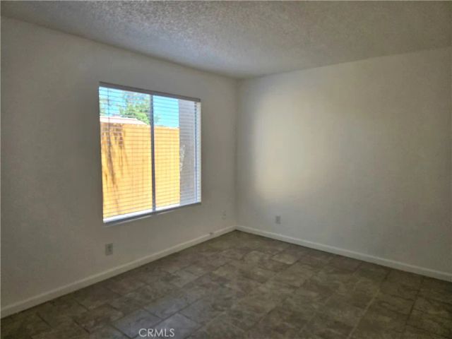 853 Douglas Court, Hemet, CA 92543