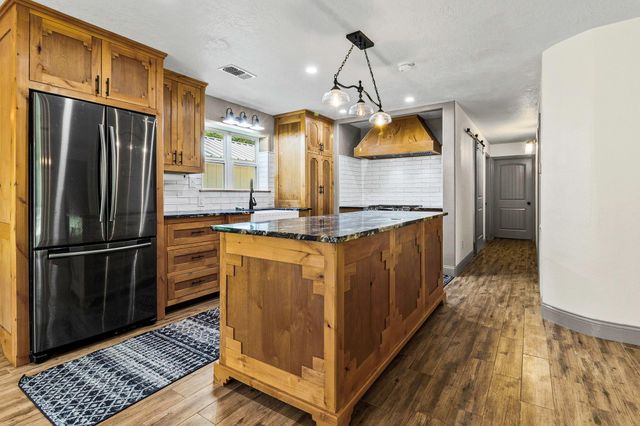 5146 Richardson Rd E, Livingston, TX 77351