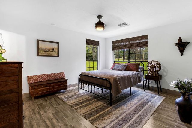 5146 Richardson Rd E, Livingston, TX 77351