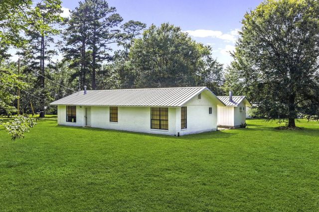 5146 Richardson Rd E, Livingston, TX 77351