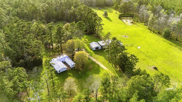 5146 Richardson Rd E, Livingston, TX 77351