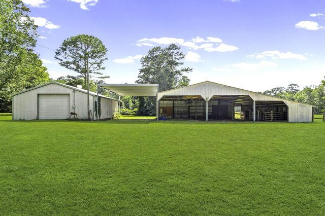 5146 Richardson Rd E, Livingston, TX 77351