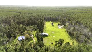 5146 Richardson Rd E, Livingston, TX 77351