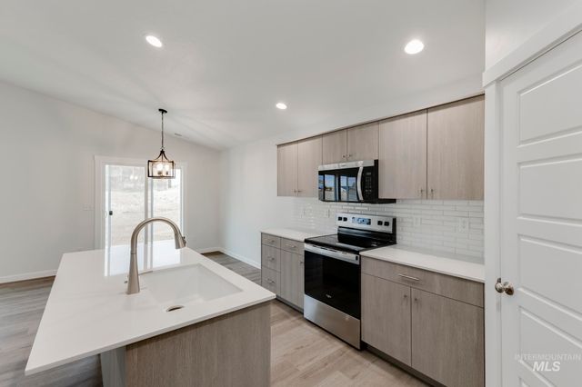 3784 W Maypearl St, Meridian, ID 83642