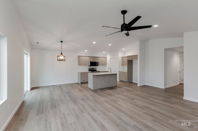 3784 W Maypearl St, Meridian, ID 83642