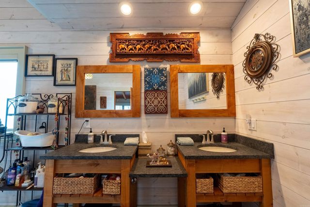 2501 Diamond Bluff Road, Quitman, AR 72131