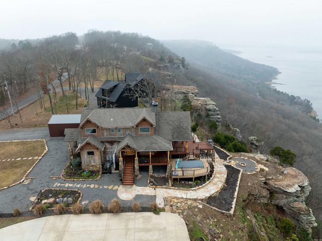 2501 Diamond Bluff Road, Quitman, AR 72131