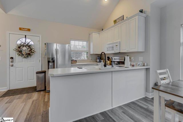 72 Ridgestone Circle, Mauldin, SC 29662