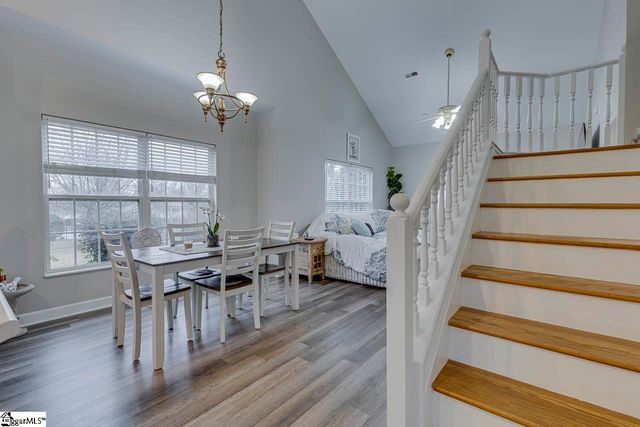 72 Ridgestone Circle, Mauldin, SC 29662