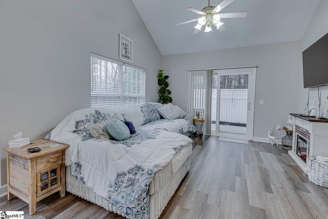 72 Ridgestone Circle, Mauldin, SC 29662