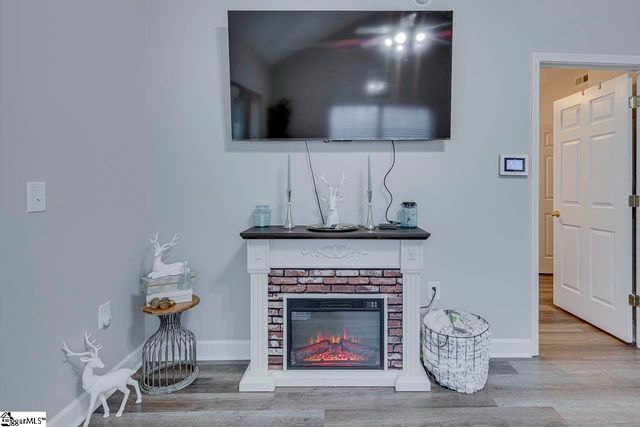 72 Ridgestone Circle, Mauldin, SC 29662