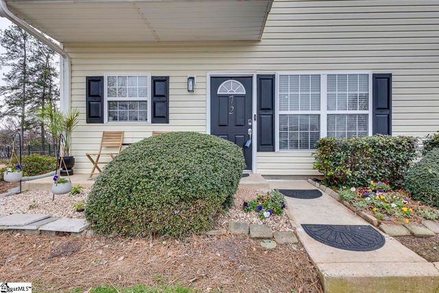 72 Ridgestone Circle, Mauldin, SC 29662