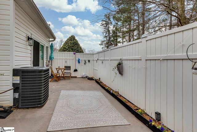 72 Ridgestone Circle, Mauldin, SC 29662