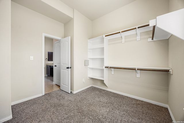 24727 Rising Hl, San Antonio, TX 78260