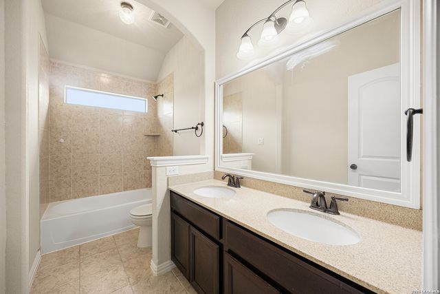 24727 Rising Hl, San Antonio, TX 78260