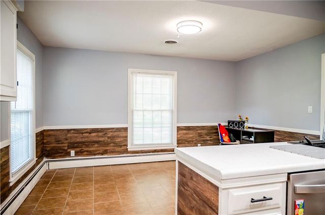 600 E Linwood Terrace, Independence, MO 64055