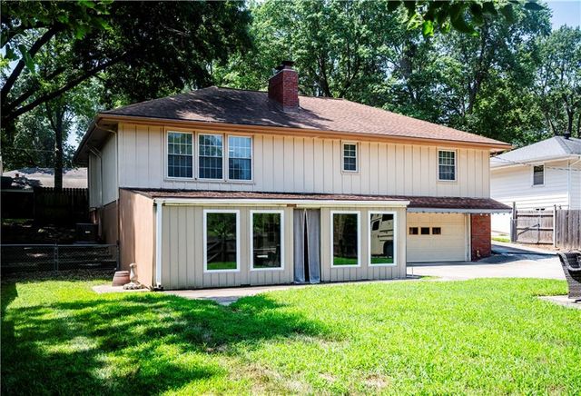 600 E Linwood Terrace, Independence, MO 64055