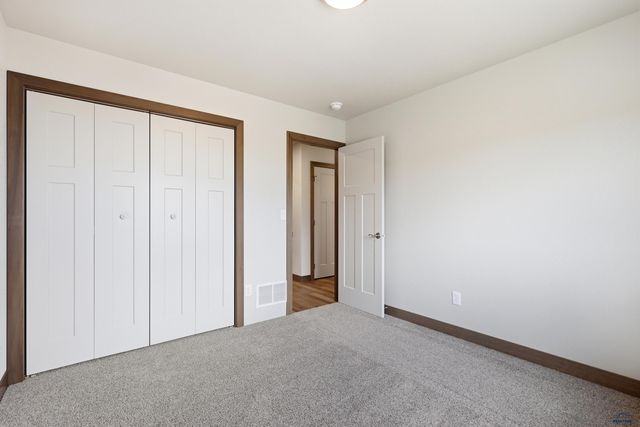 1103 COBALT DR, Rapid City, SD 57701