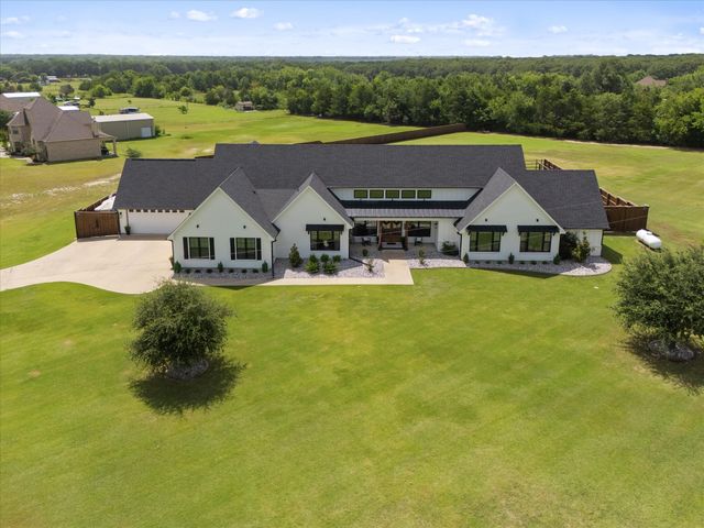 4884 County Road 2216, Caddo Mills, TX 75135