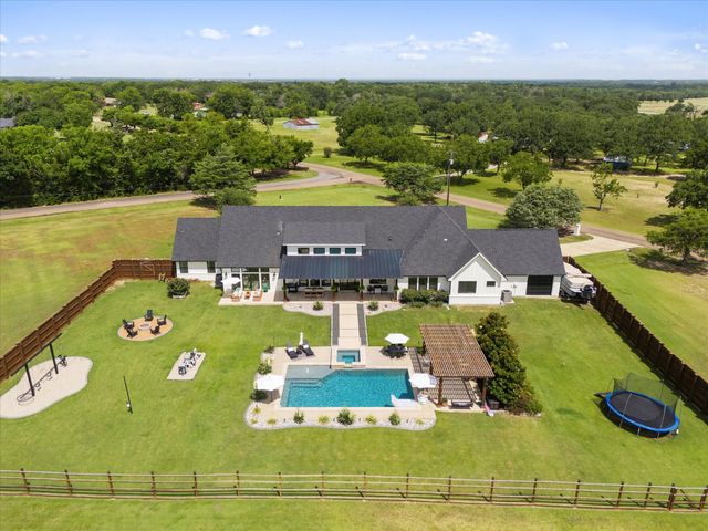 4884 County Road 2216, Caddo Mills, TX 75135