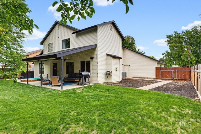 369 S Winthrop Way, Boise, ID 83709