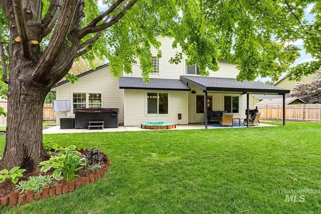 369 S Winthrop Way, Boise, ID 83709