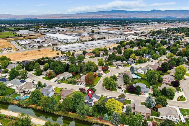 369 S Winthrop Way, Boise, ID 83709