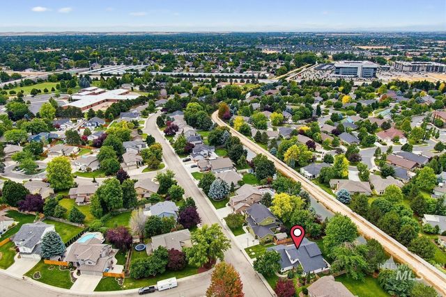 369 S Winthrop Way, Boise, ID 83709