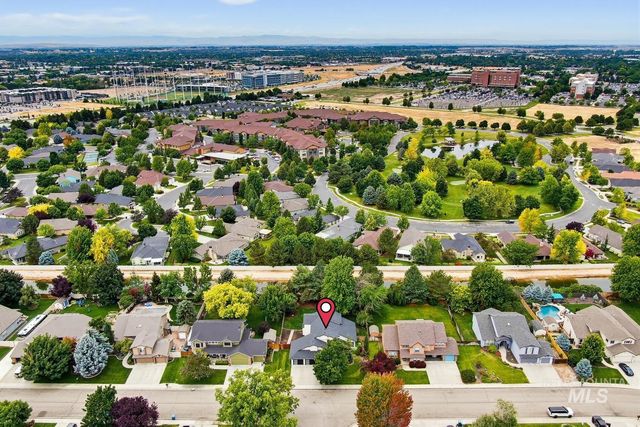 369 S Winthrop Way, Boise, ID 83709