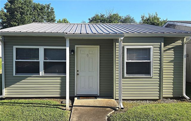 1618 B Campus Drive, Harrison, AR 72601