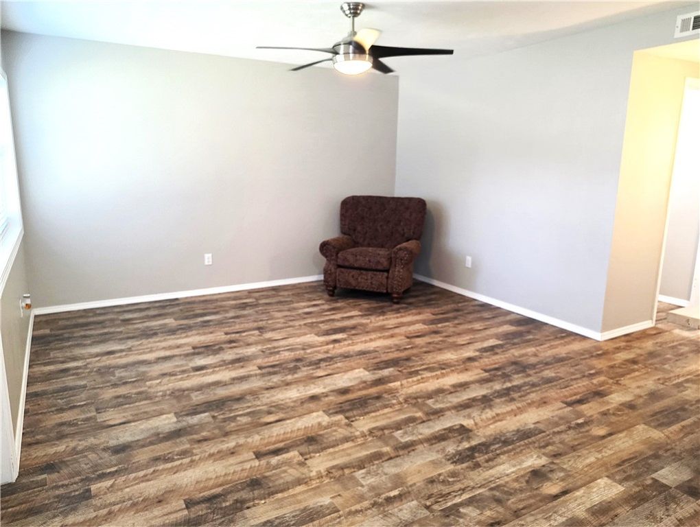 1618 B Campus Drive, Harrison, AR 72601